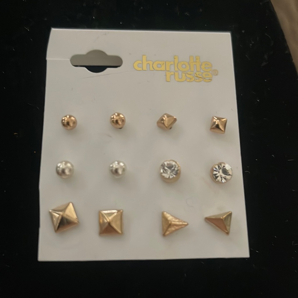 Charlotte Russe Earrings/Studs
